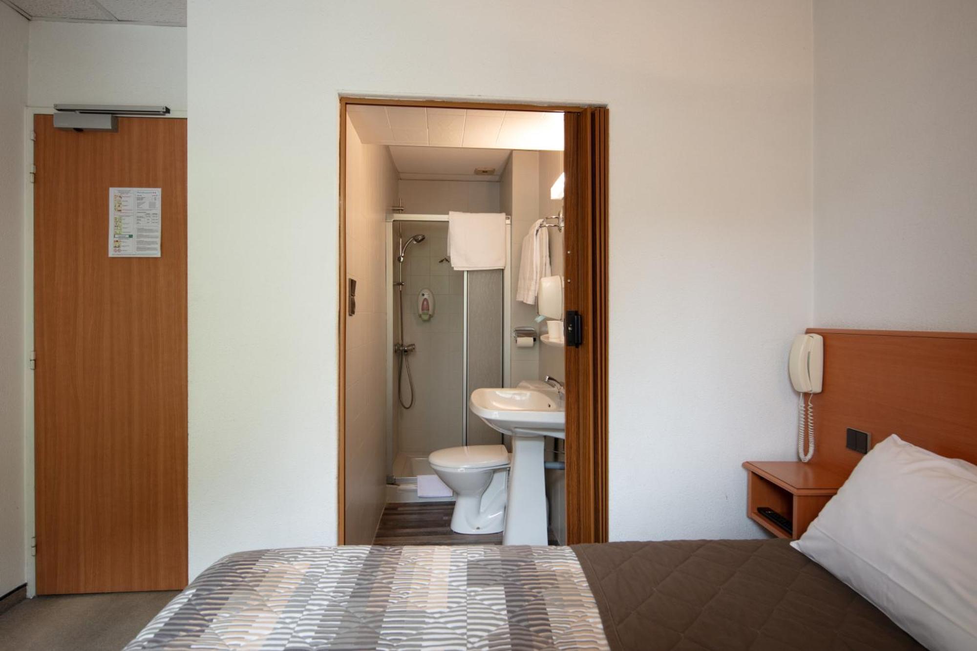 לורדה Hotel Compostelle מראה חיצוני תמונה