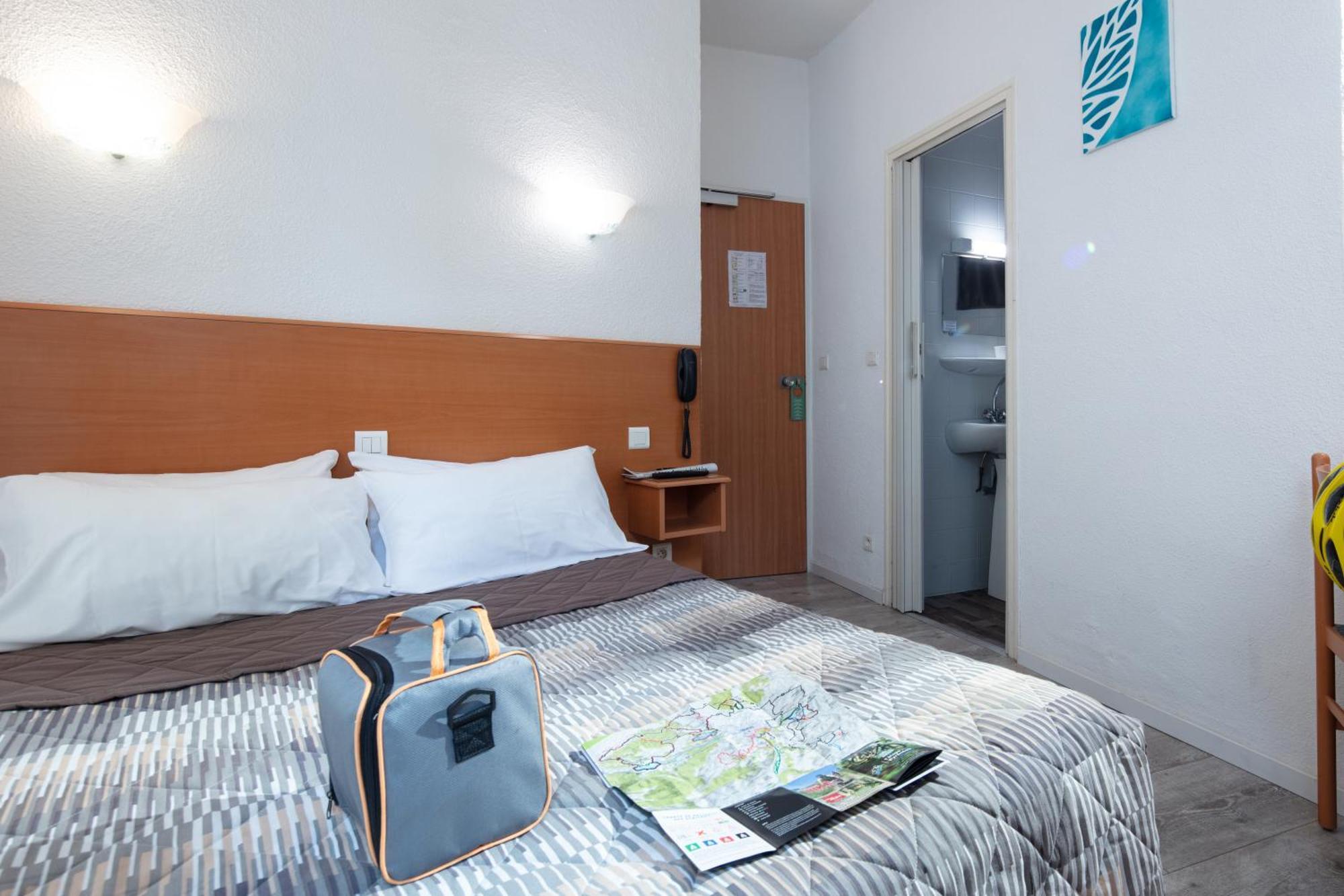 לורדה Hotel Compostelle מראה חיצוני תמונה