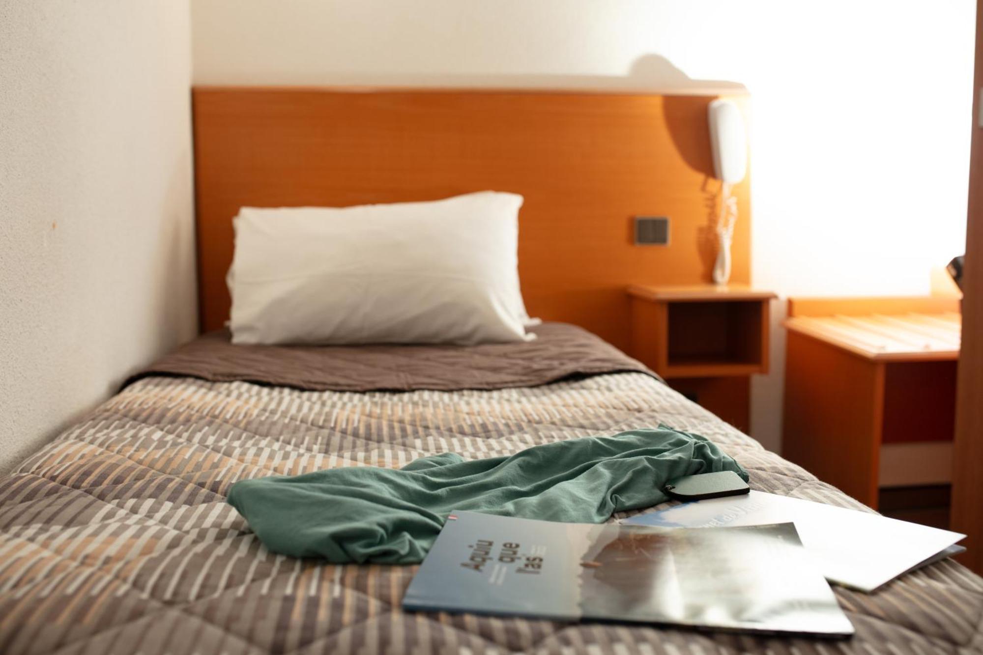 לורדה Hotel Compostelle מראה חיצוני תמונה