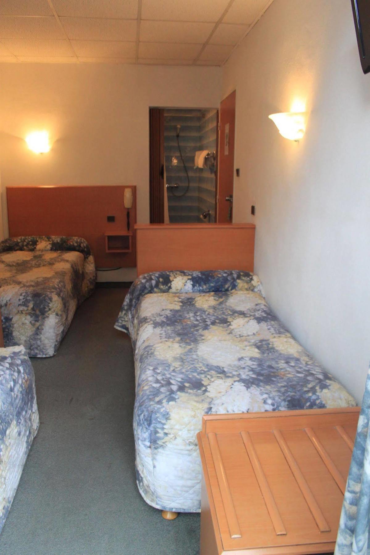 לורדה Hotel Compostelle מראה חיצוני תמונה