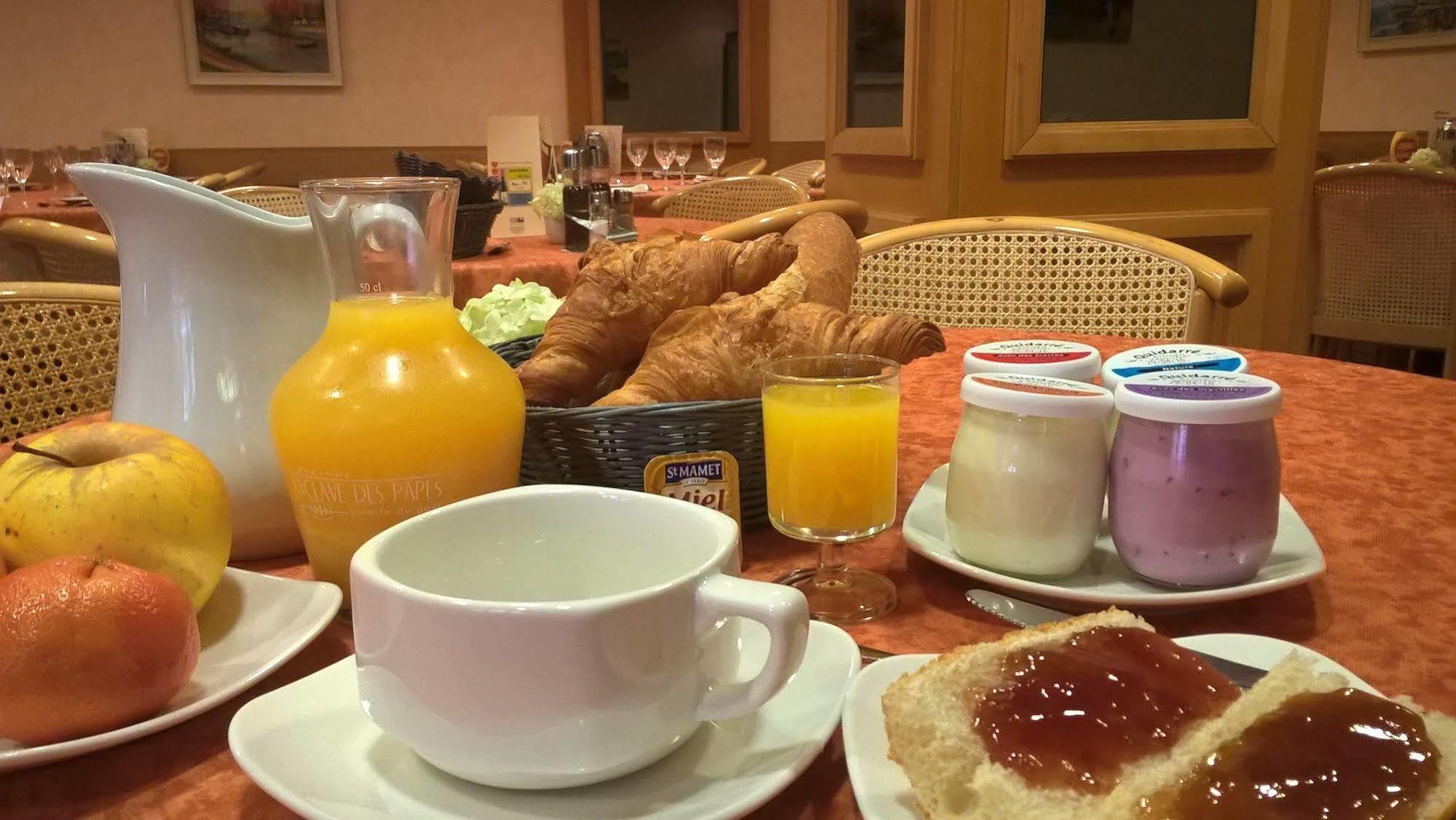 לורדה Hotel Compostelle מראה חיצוני תמונה